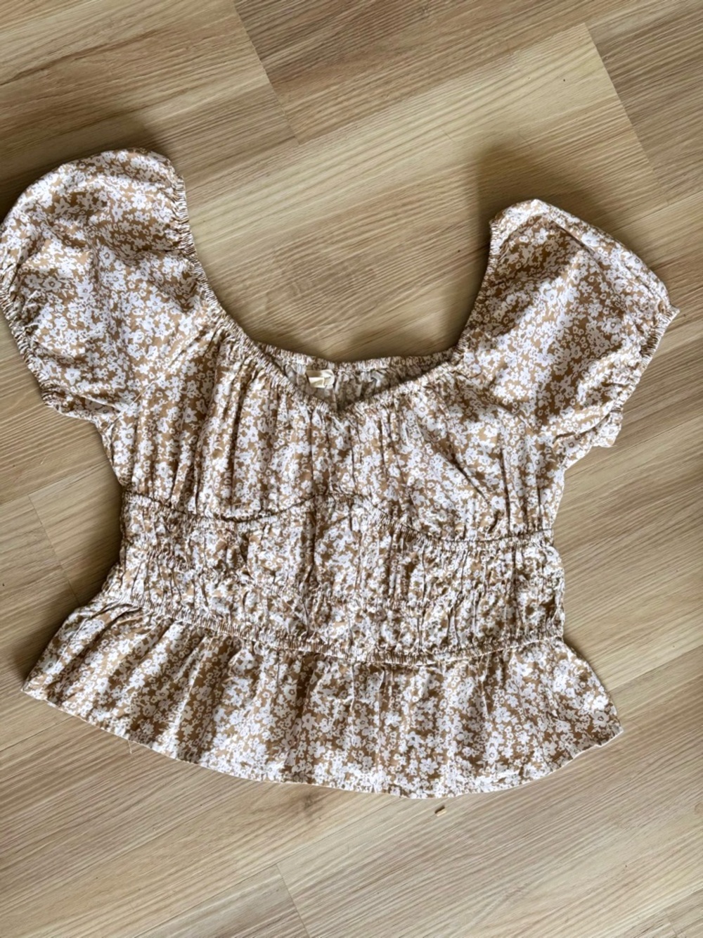 SIM & SAM Cottagecore Floral Smocked Crop Top | 100% Cotton |
